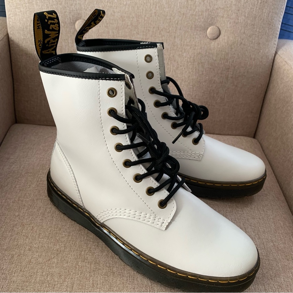 Dr. Martens White Zavala 8 Eyelet combat boots